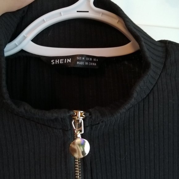 Black Long Sleeved Zipper Turtle Neck - Picture 2 of 2